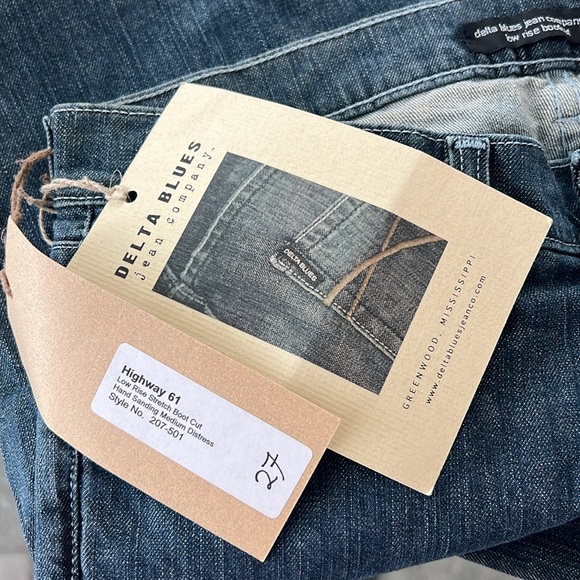 Delta Blues Low Rise Stretch Bootcut Jeans, Size 27 New w/Tag - Picture 8 of 11